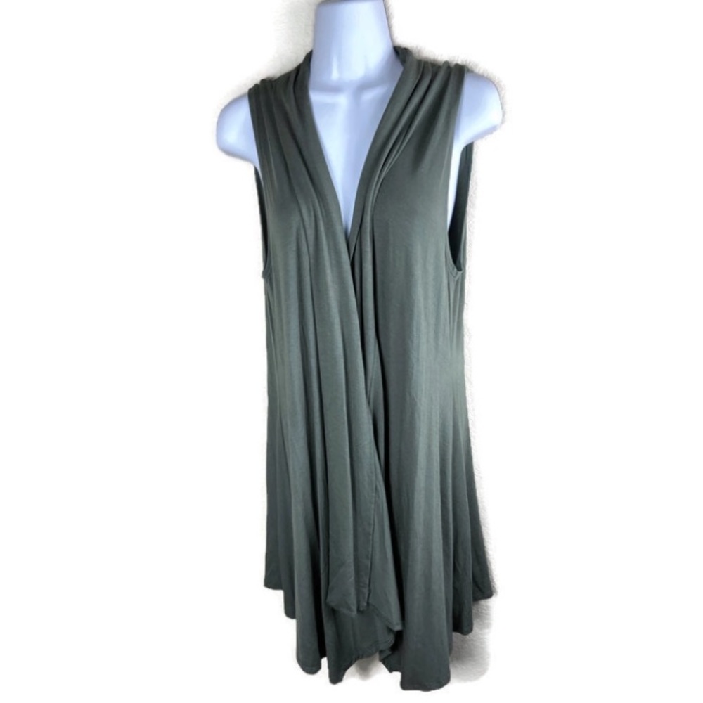 Vision USA Cardigan Vest In Army Green Size Medium
